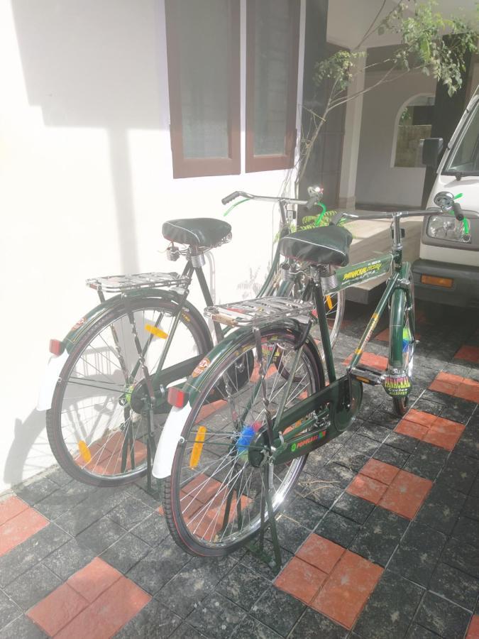 Paradise Inn Guest House Alappuzha 外观 照片
