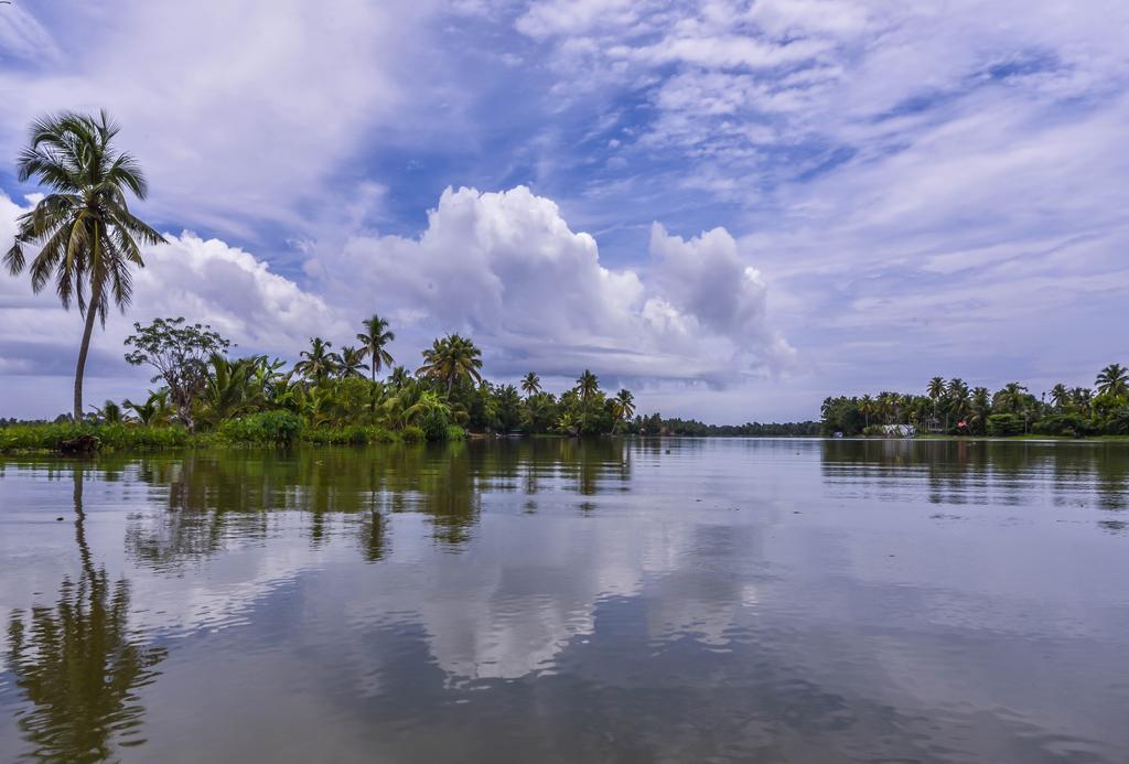Paradise Inn Guest House Alappuzha 外观 照片